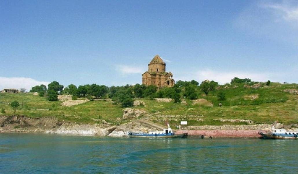 Ermeni Patrikhanesi: Ahtamar Surp Haç Kilisesi’nde sunulan yıllık ayin bu sene halka kapalı olacak