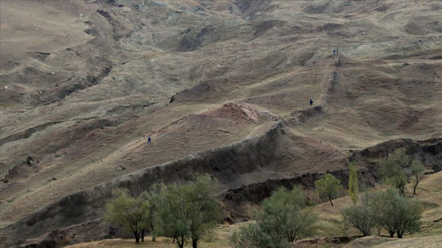 ‘Nuh’un Gemisi’ne ait olduğuna inanılan alanda tek taş bile yerinden oynatılmasın’ çağrısı