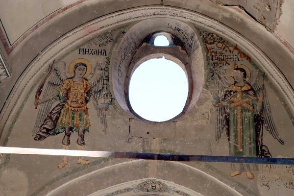 Definecilerin tahrip ettiği tarihi kilise, restore edilecek