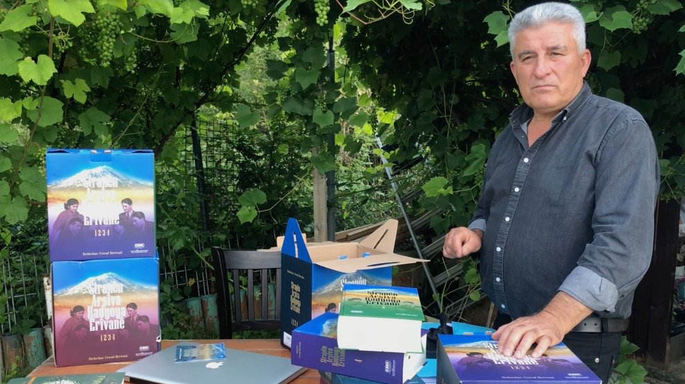 Erivan (Yerevan-‘Akunq’ web sitesi) Radyosu’nun arşivi 4 cilt kitap oldu