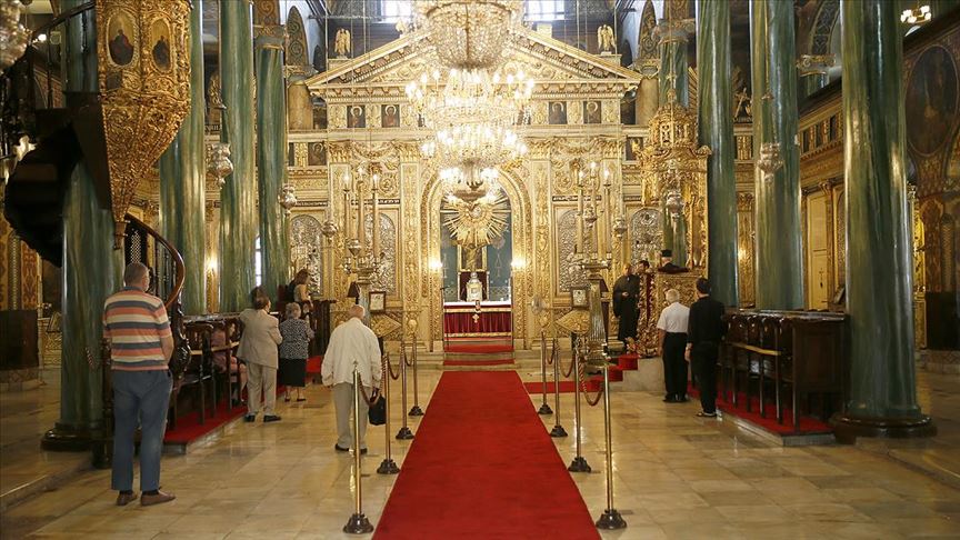 Kiliselerdeki pazar ayinlerine Kovid-19 normalleşme dönemi düzenlemesi
