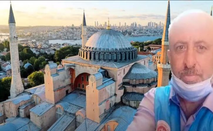 Ayasofya’da gönüllü rehberlik yapan müezzin hayatını kaybetti