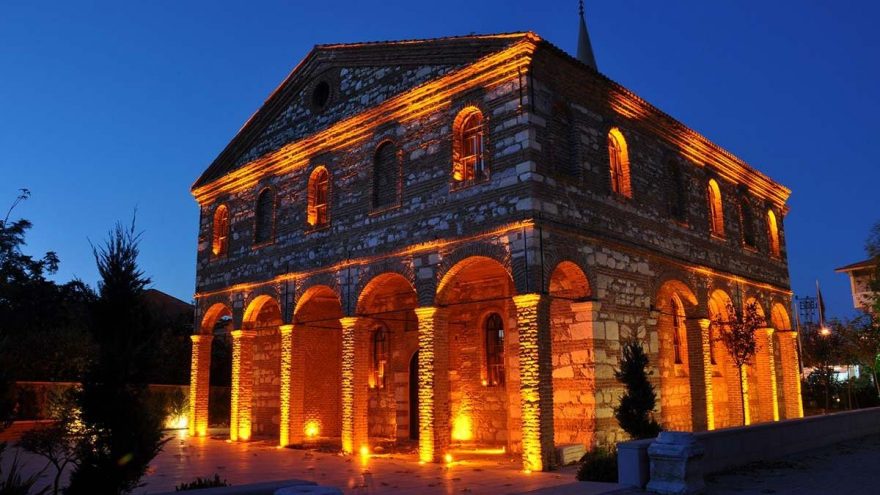 Vakıfların devraldığı kilise 7 yılda yıkıldı