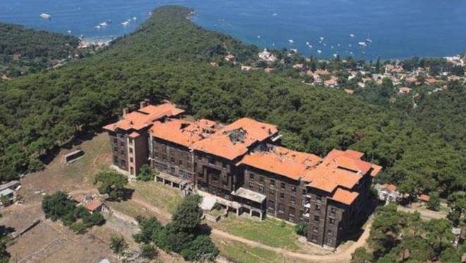 İBB, Büyükada Rum Yetimhanesi’nin dijital belgelemesini yapıyor