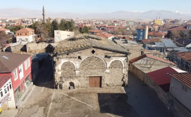 2 asırlık tarihi Ermeni Kilisesi restorasyon bekliyor