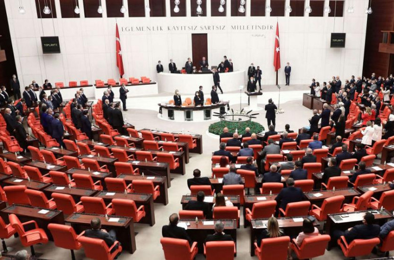 Dokunulmazlığın kaldırılmasına ilişkin 33 farklı fezleke Meclis’te