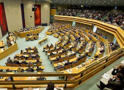 Hollanda Parlamentosu, hükümetten Ermeni Soykırımı’nın tanınmasını talep ediyor