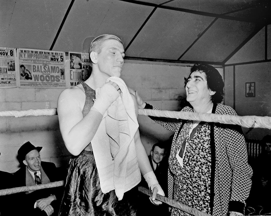 Madame Bey olarak anılan Hranuş Ağaganyan