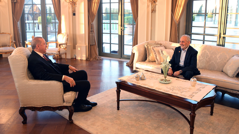 Eski T.C. İçişleri Bakanı Oğuzhan Asiltürk Ermeni kökenli