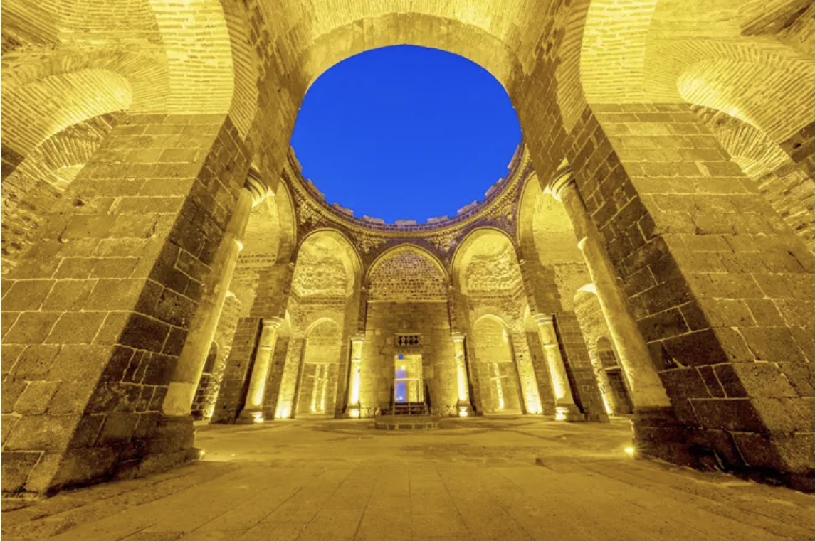 Saint George Kilisesi sanatseverleri ağırlayacak