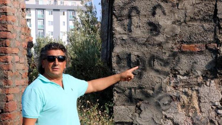 Antik kentte tepki çeken görüntü! Duvarları karalama defteri gibi