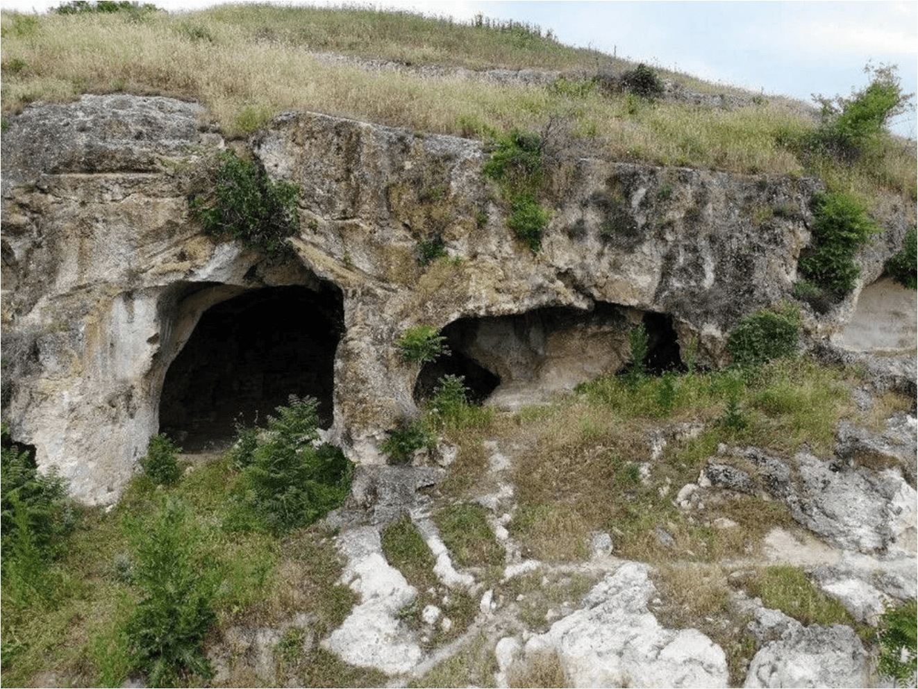 Edirne Sinanköy’de tarihi kilise ve mağaralar yok olma tehlikesi altında