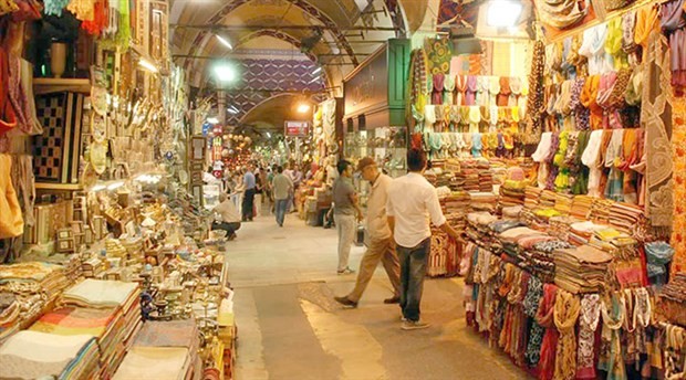 Kapalıçarşı’da 3 bin 248 adet tarihi eseri satmak isterken yakalandı