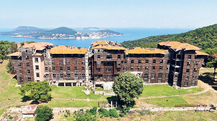 Asırlık anıt yapı ayağa kaldırılıyor