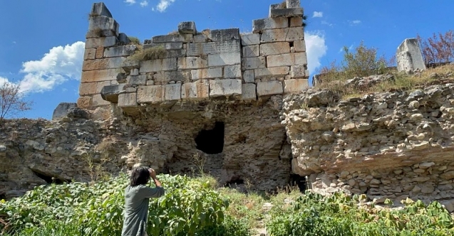 İznik’te 2 bin yıllık surlara işlenmiş kitabenin sırrı çözüldü
