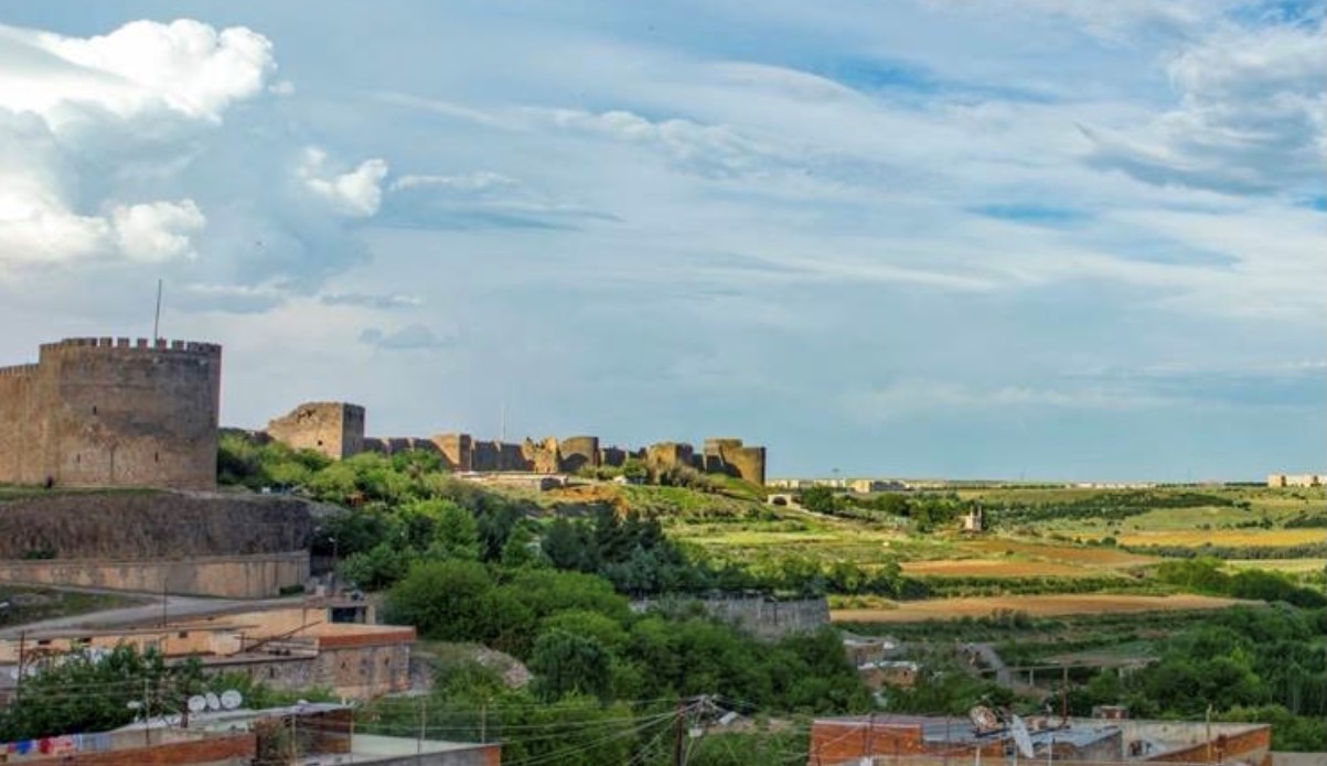 ‘Diyarbakır’ mı, ‘Amed’ mi?