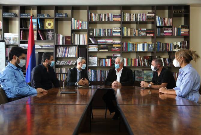 1881-1915 yıllarında Osmanlı İmparatorluğu’ndaki olayları anlatan filmin yapımcısı altın madalyaya layik görüldü