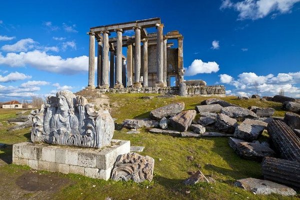 Aizanoi Antik Kenti nerede? Aizanoi Antik Kenti ne zaman yapıldı, hangi uygarlığa aittir?