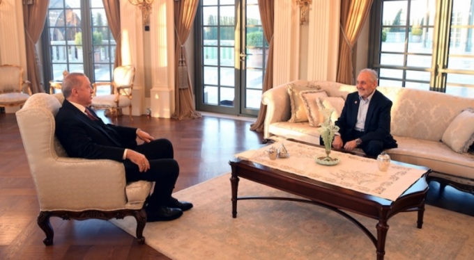 Durmuş Durduyan kimdir? Oğuzhan Asiltürk’ün gerçek adı nedir?