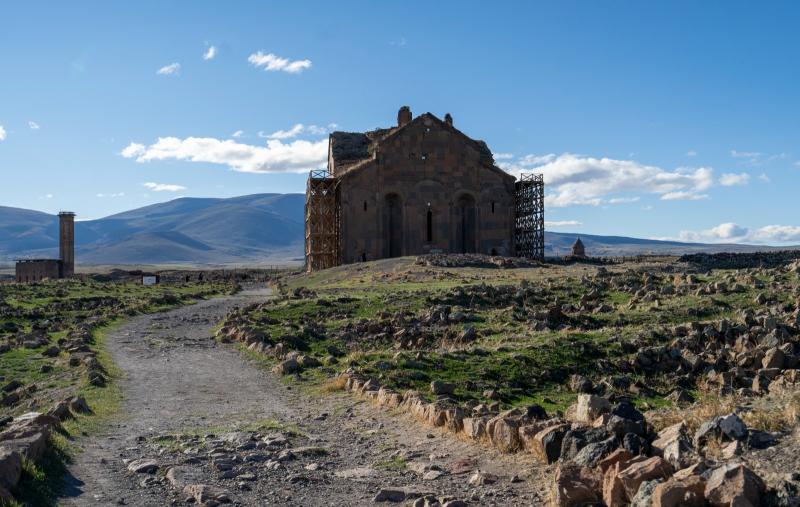 Pandemi nedeniyle ziyaretçisi azalan çok kültürlülüğün kenti Ani, ilgi bekliyor