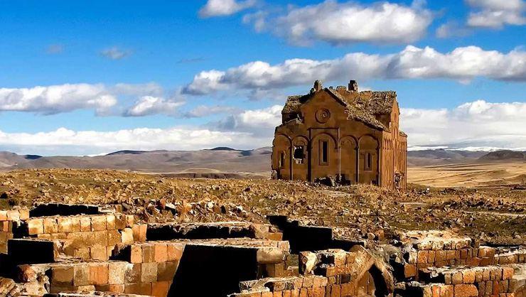 Kimler geldi, kimler geçti