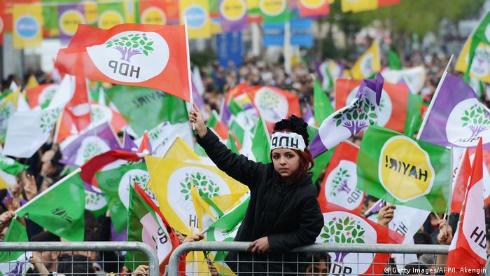 Mardin’de gerçekleştirlen ev baskınlarında HDP’liler gözaltına alındı
