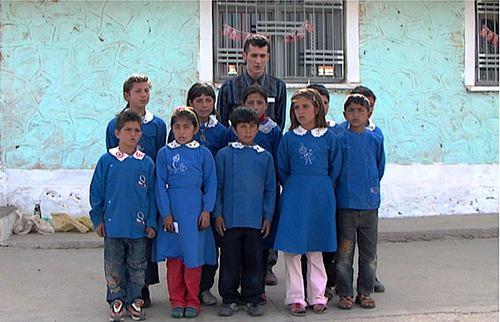 Anadilinde eğitim yasağı Kürt çocuklara eziyet