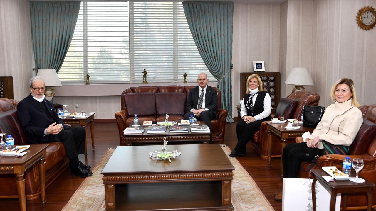 Bakan Soylu, Ermeni Katolik Cemaati Önderi Zekiyan’la görüştü