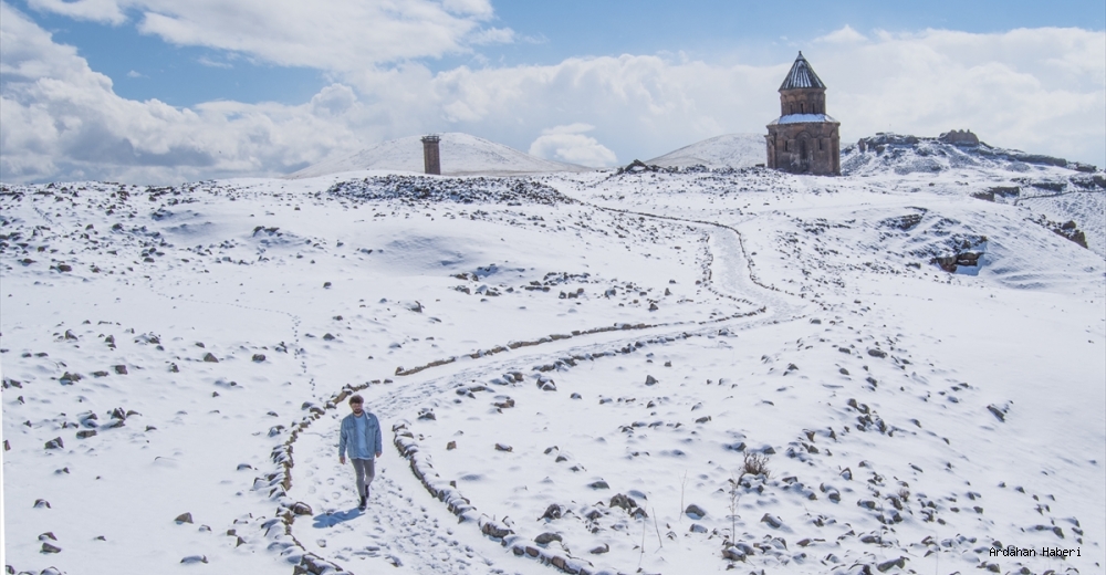 Dünya mirası Ani martta beyaza büründü