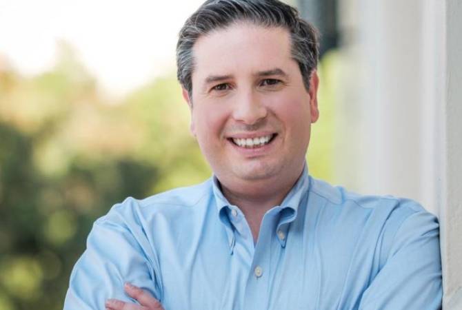 Glendale’in yeni Belediye Başkanı ABD’li Ermeni Artashes Kasakhyan