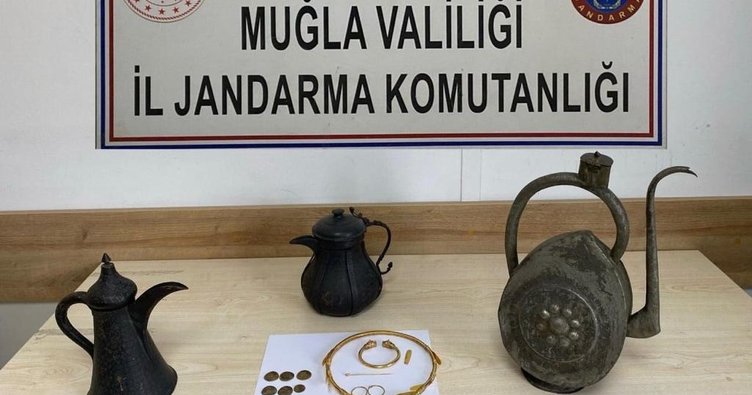 Fethiye’de tarihi eser kaçakçılığı! Evi müzeye çevirmiş