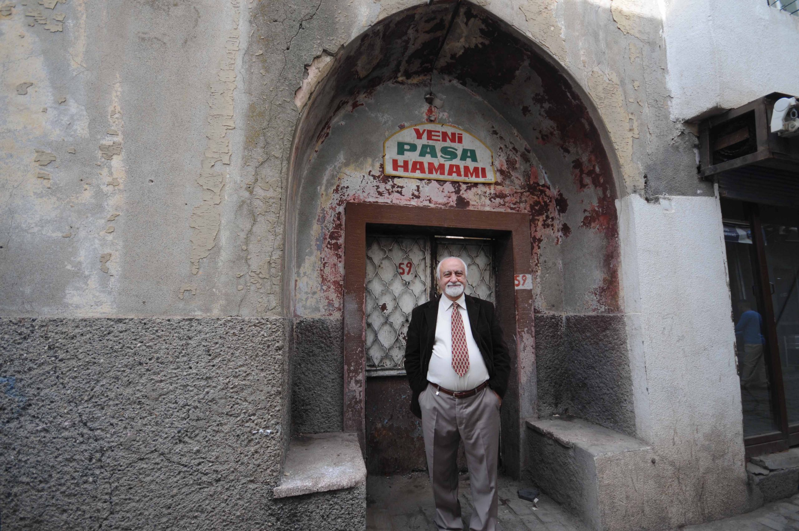 Söyle Margos kimsin sen?