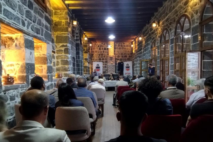 Diyarbakır Kültür ve Yardımlaşma Vakfı, Ermeni Yazar Margosyan’ı konuştu