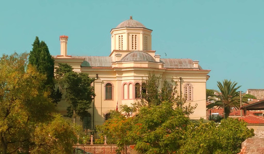 Umudun toprağı: Ayvalık