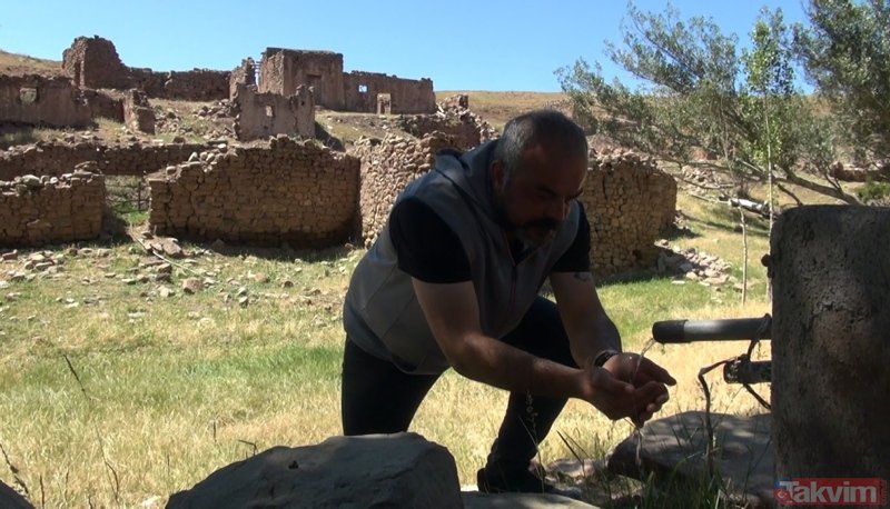 Sivas’ta (Sebastia-‘Akunq’ web sitesi) Terk Edilmiş Bir Köy, Definecilerin Kurbanı Oldu