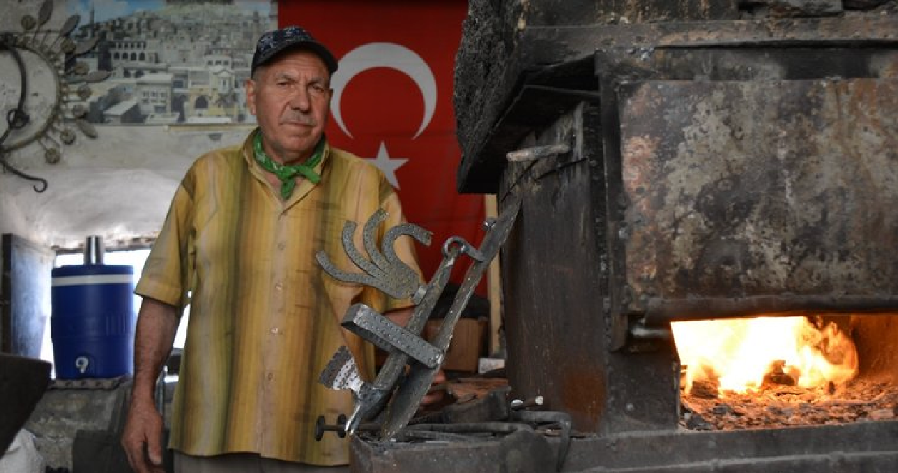 Demir terbiyecisi Selahattin Usta çırak bulamıyor