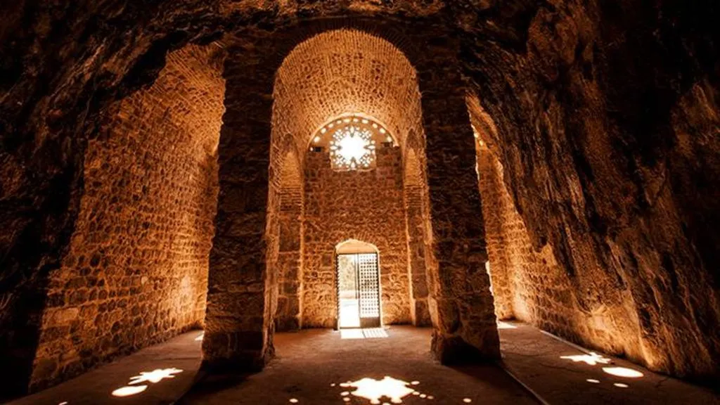 Dünyanın ilk mağara kilisesi: St. Pierre