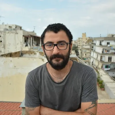 Yanan İzmir’i yeniden yapmak: Nea Smyrni