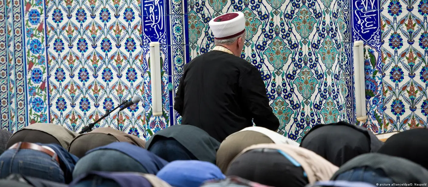 Almanya Türkiye’den imam gönderilmesine son verecek