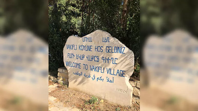 Portakal ağaçları arasında bir yer Vakıflı Köyü