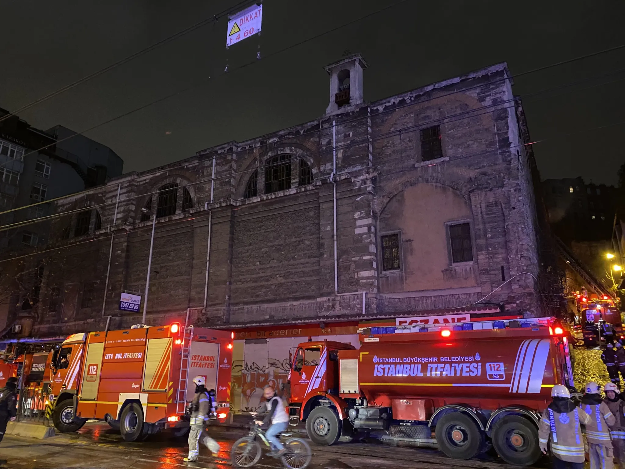 “Ermeni Kilisesi lojmanındaki yangının sorumluları ortaya çıkarılmalı”