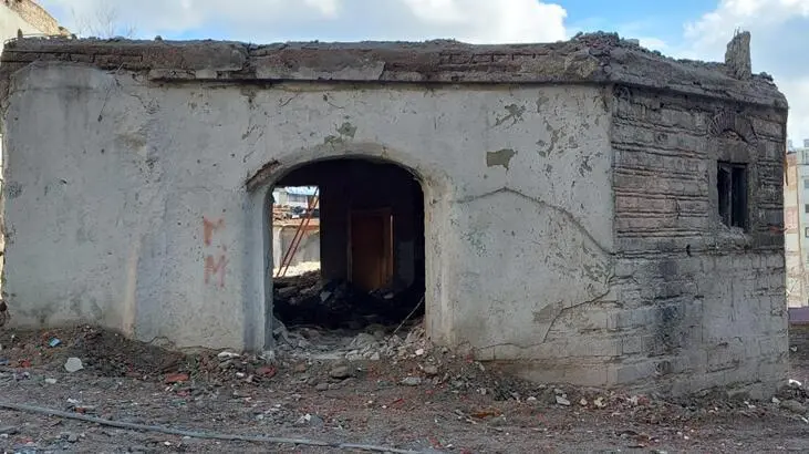 200 yıllık genelev sokağı kılık değiştiriyor! 6 aylık çalışmalar sonucu yıkıldı