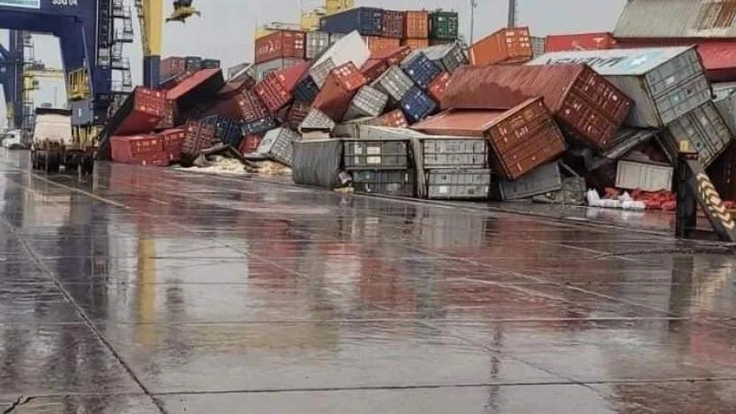 Hatay’da liman ve kilise çöktü