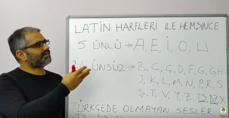 Hem konuşur hem yazarım!