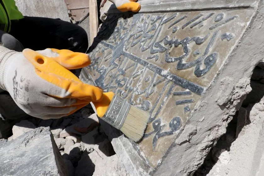 Hatay’da enkazdan 542 eser kurtarıldı