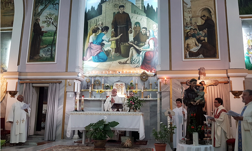 İzmir’de Padovalı Aziz Antuan Bayramı Kutlaması