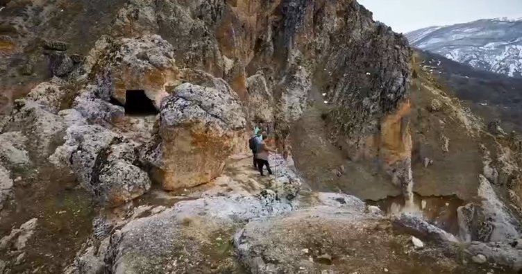 Dersim’de bulunan Demir Çağı’na ait kaya yapılar emsalsizdir