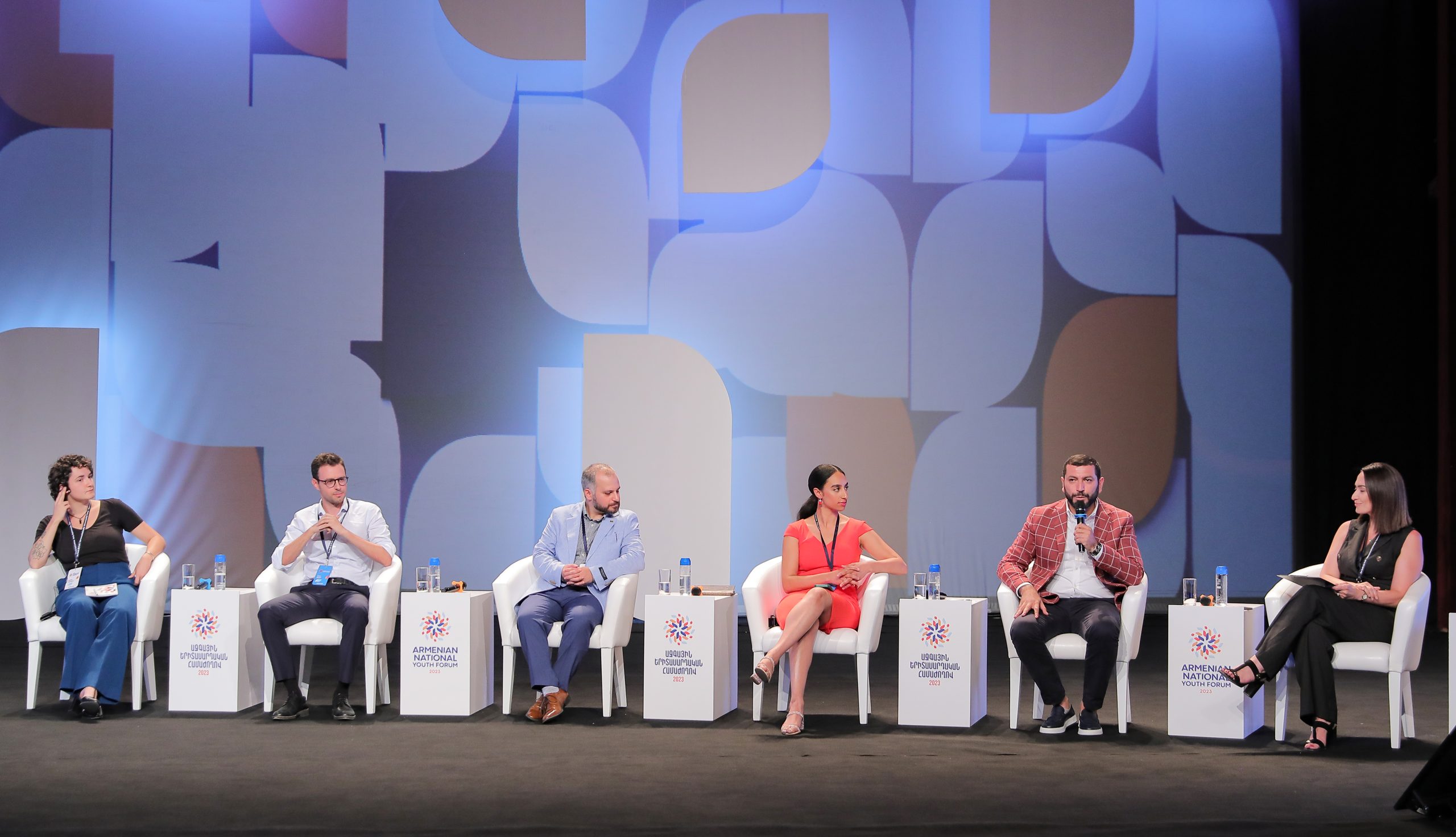 Ermenistan’daki gençlik forumundan izlenimler