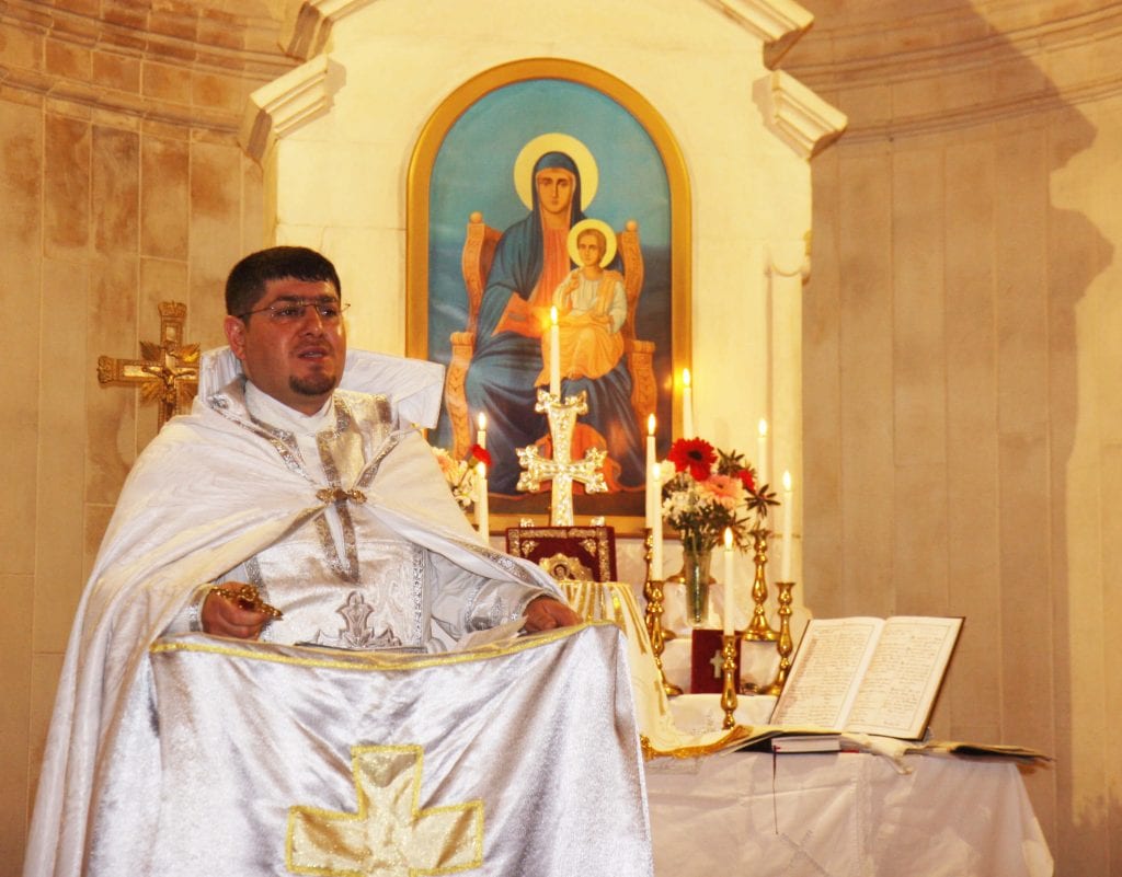 Vakıfl’ıda Meryem Ana’nın Göğe Yükseliş bayramı deprem sebebiyle hüzünlü gerçekleştirildi