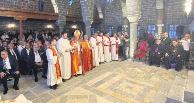 Keldani Kilisesi ibadete açıldı